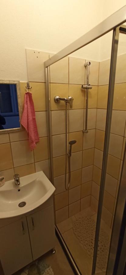 Helly'S Apartman - Self Check-In - Jajce Buitenkant foto
