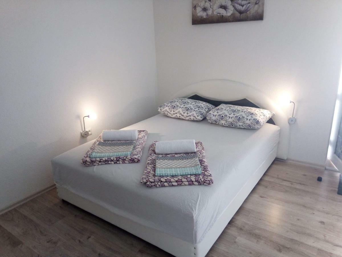 Helly'S Apartman - Self Check-In - Jajce Buitenkant foto